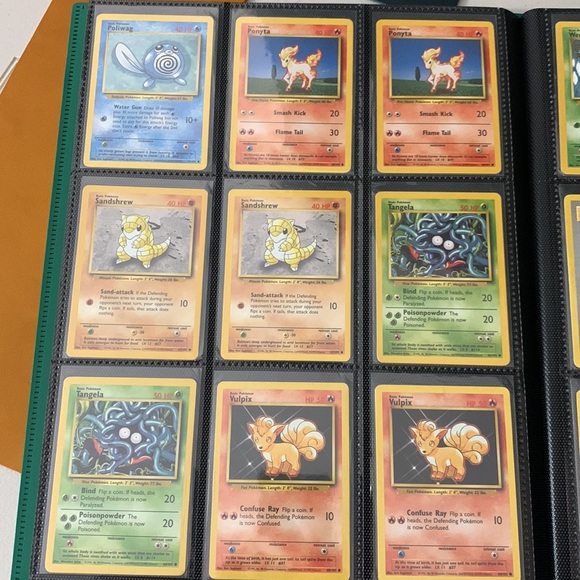 Pokemon Cards Base Set Bundle 24 Cards - Picture 2 of 3